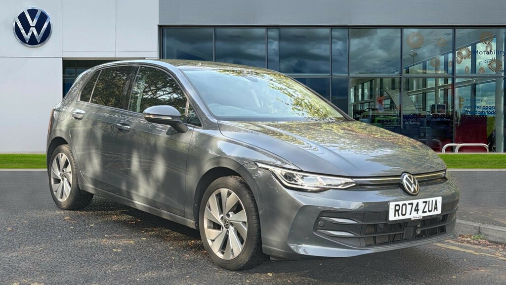 Volkswagen Golf 1.5 Tsi Match Black #1