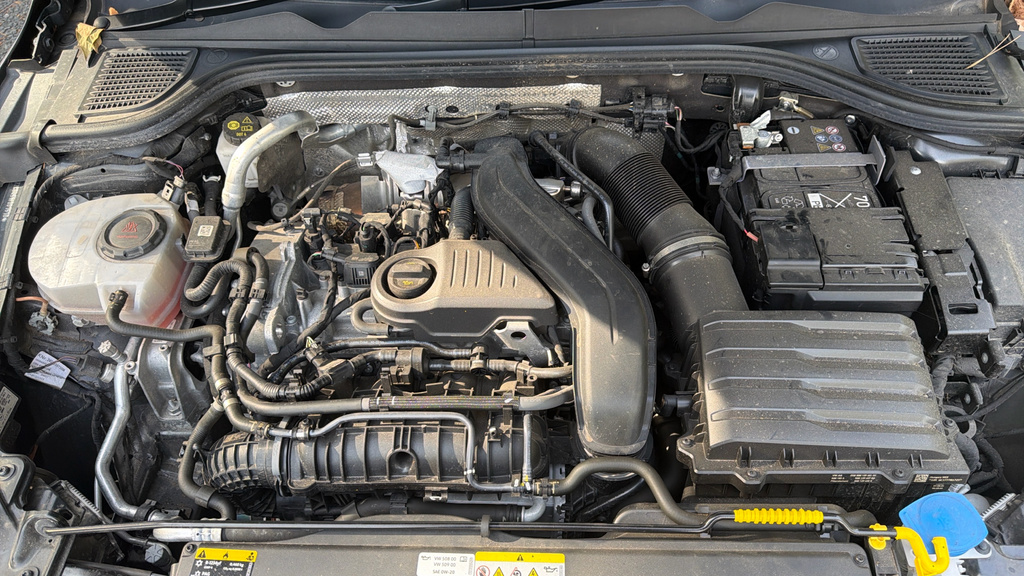 Volkswagen Golf 1.5 Tsi Match Black #17