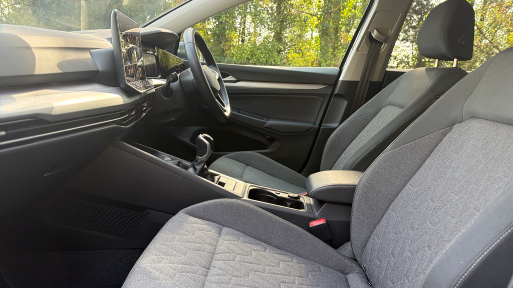 Volkswagen Golf 1.5 Tsi Match Black #28