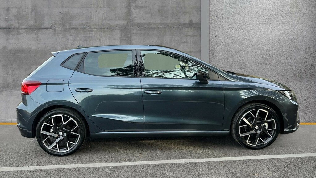 Seat Ibiza 1.0 Tsi 95 Se Black #4