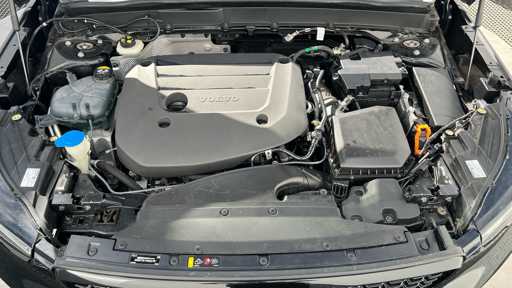 Volvo XC40 2.0 B3p Plus Dark 163 Ps Black #18
