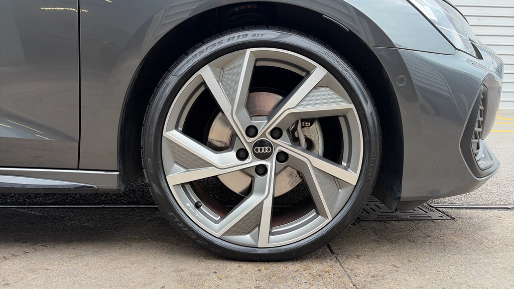 Audi A3 A3 35 Tfsi Black Edition Grey #5
