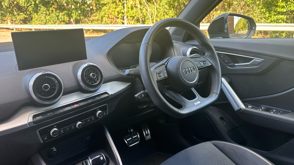 Audi Q2 Q2 Sq2 Quattro Black Edition S Tronic Cs Pac Grey #2