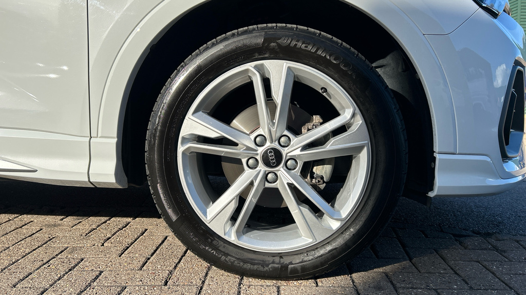 Audi Q3 Q3 35 Tfsi S Line S Tronic Leather White #5