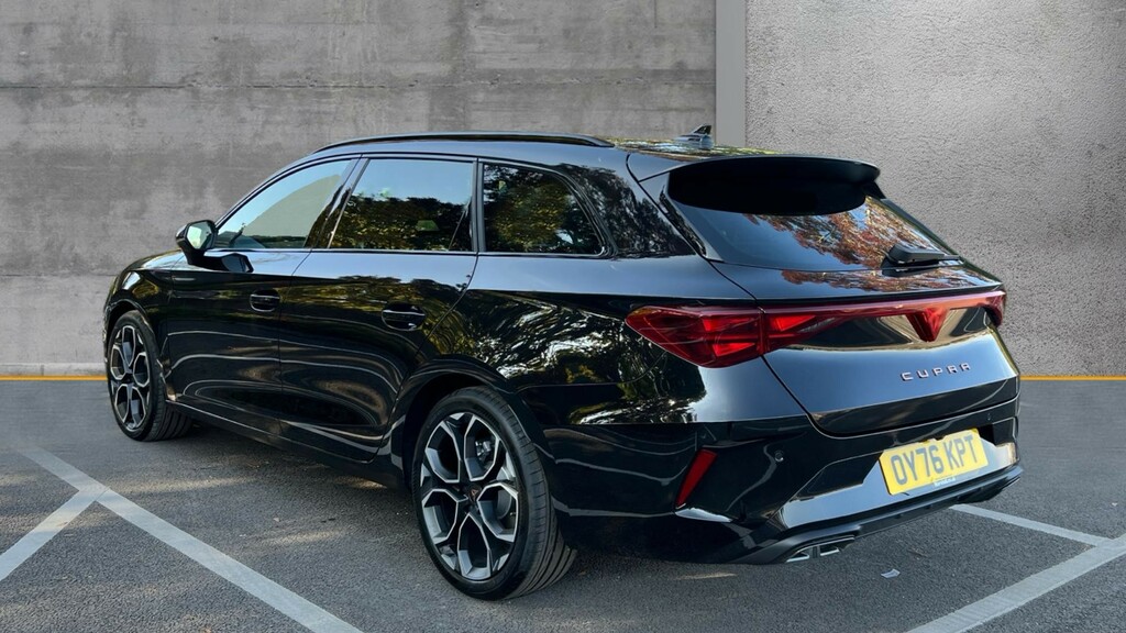 Cupra Leon Leon 1.5 Etsi 150 V2 Dsg Black #3
