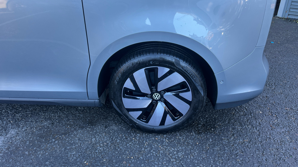 Volkswagen ID.Buzz Id. Buzz 210Kw Life Pro 86Kwh Lwb 6 Seat Silver #5