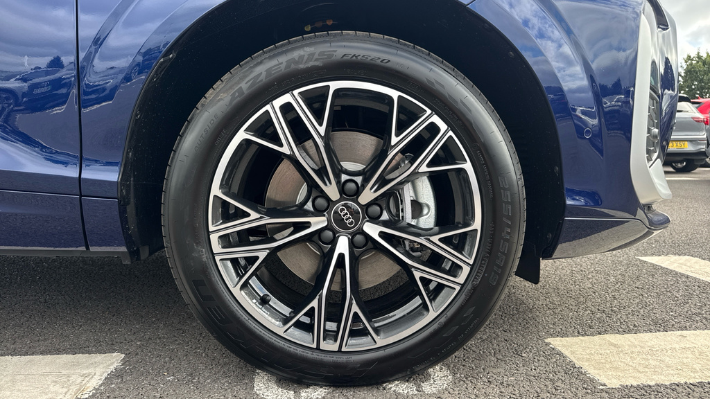 Audi Q3 Q3 1.5 E-hybrid S Line S Tronic Blue #5