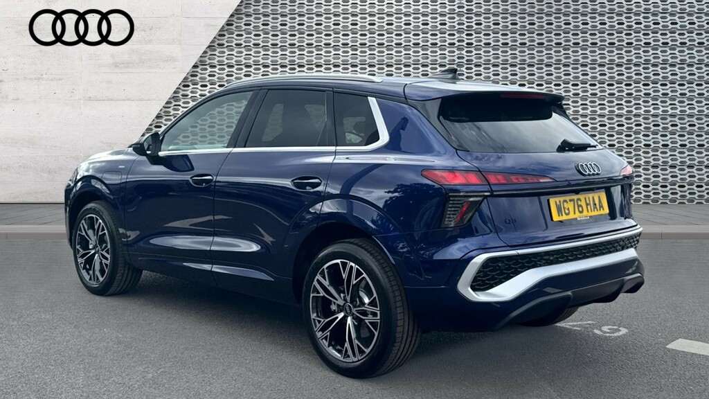 Audi Q3 Q3 1.5 E-hybrid S Line S Tronic Blue #3