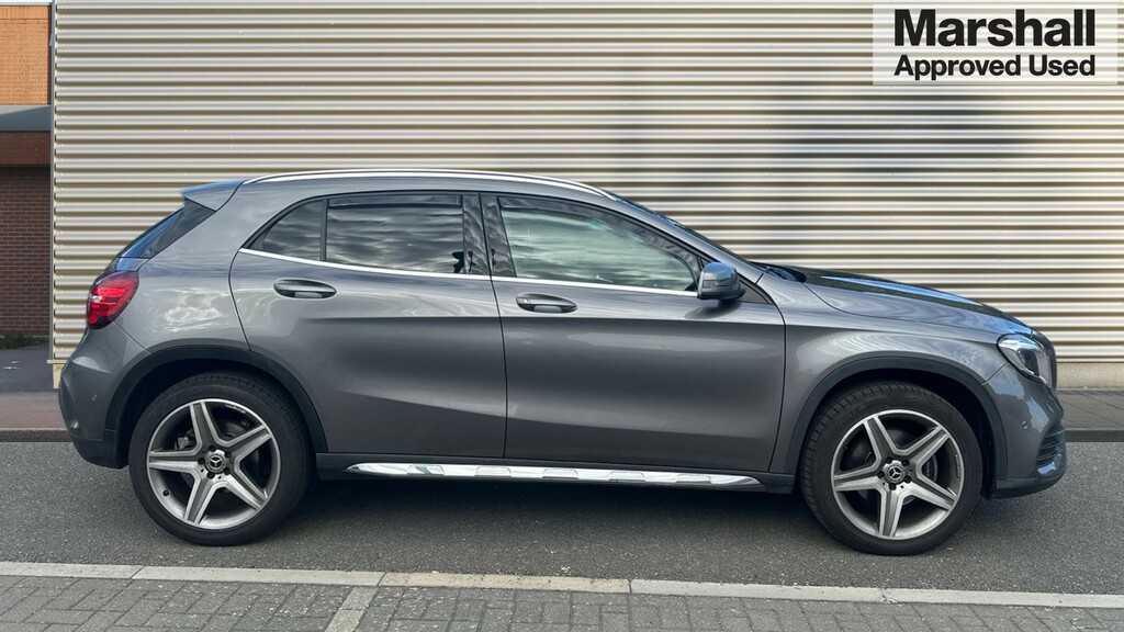 Mercedes-Benz GLA Class Gla 220D 4Matic Amg Line Premium Grey #2