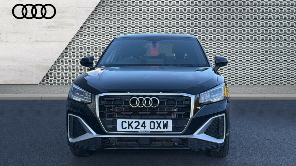 Audi Q2 30 Tfsi Sport Black #10