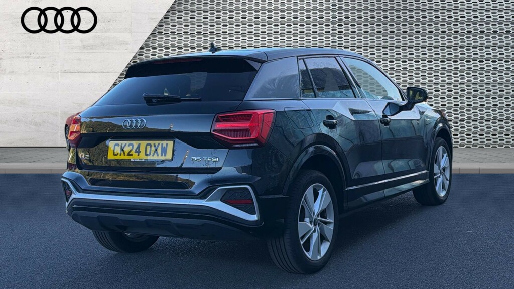 Audi Q2 30 Tfsi Sport Black #8