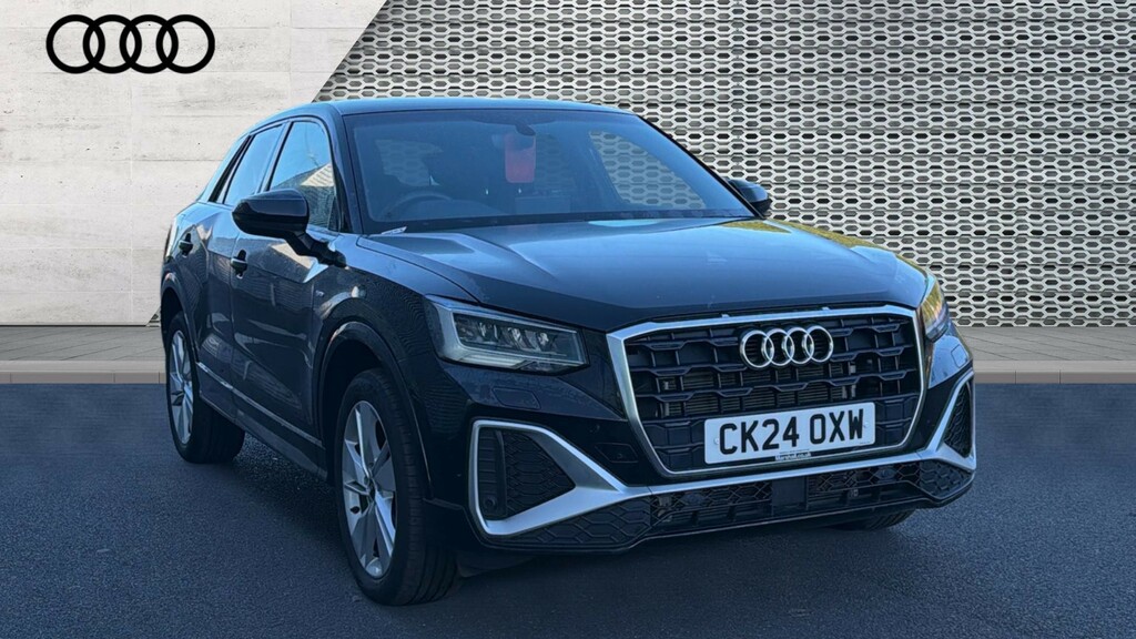 Audi Q2 30 Tfsi Sport Black #1