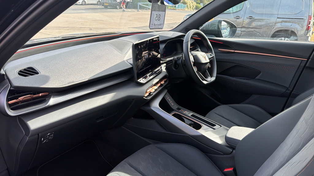 Cupra Terramar Terramar 1.5 Etsi 150 V2 Dsg Black #2