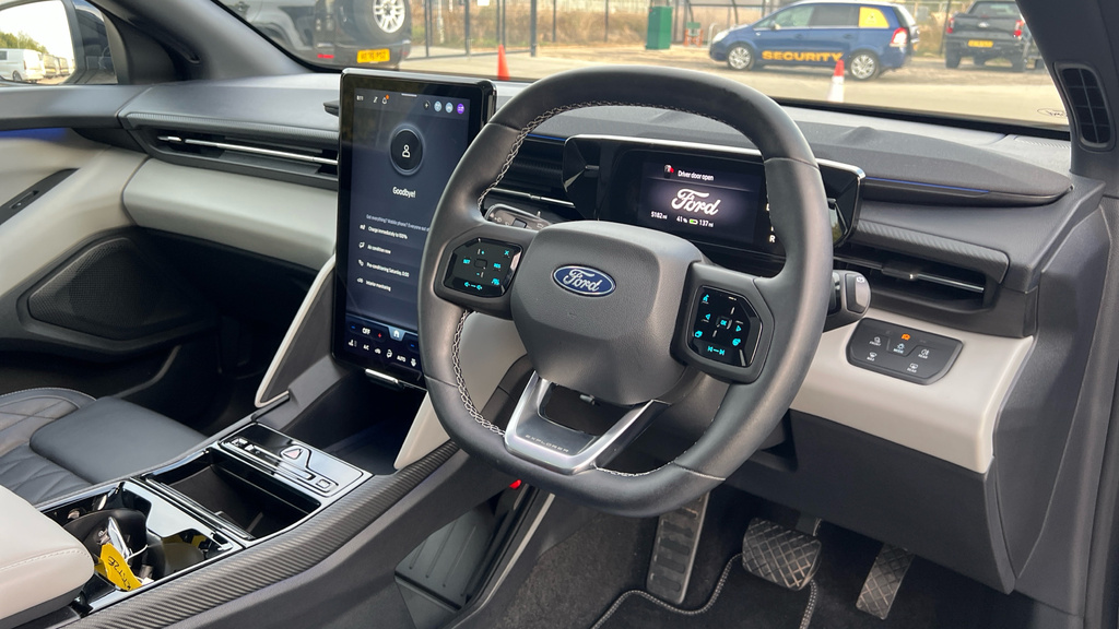 Ford Explorer 210Kw Premium 77Kwh Black #9