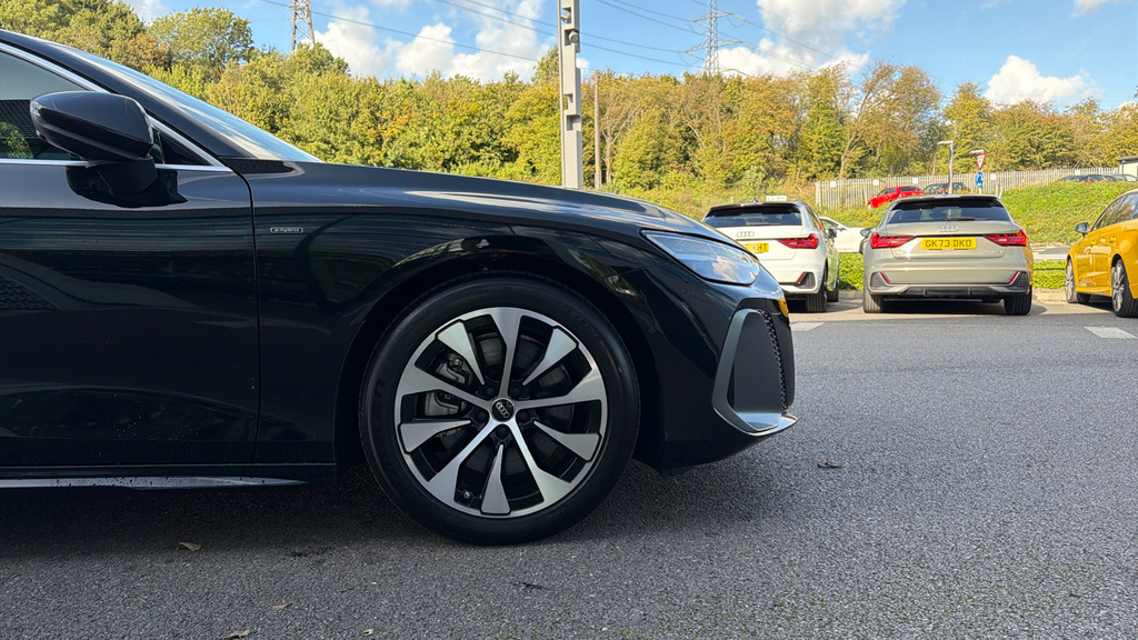 Audi A6 Saloon A6 2.0 E-hybrid Quattro 299 S Line S Tronic Green #5