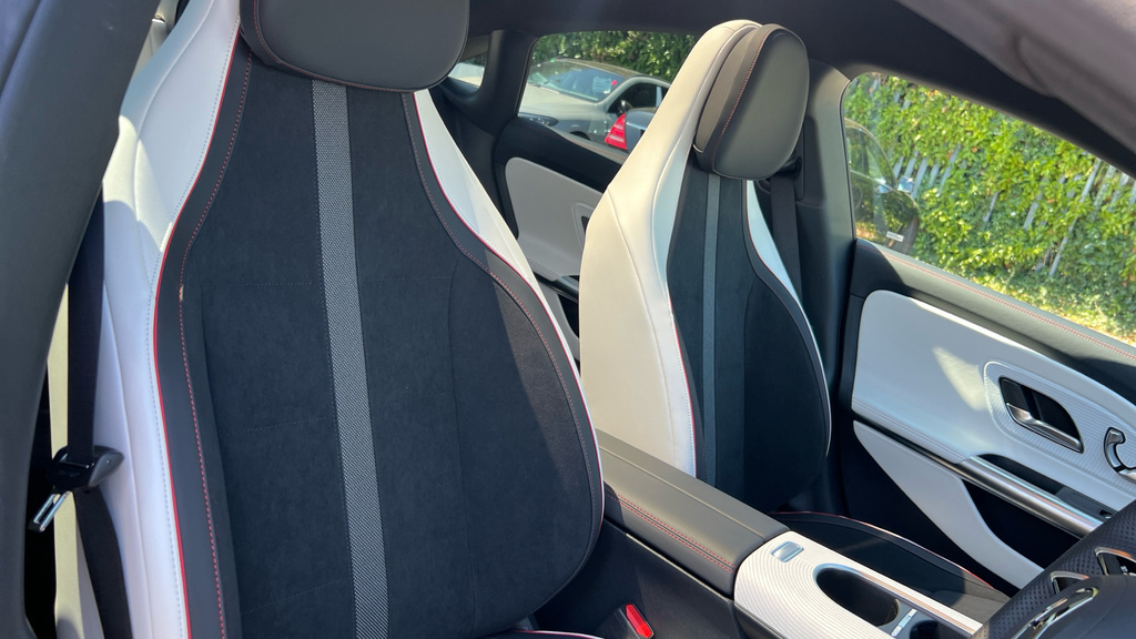 Mercedes-Benz CLA Class Cla 220D Amg Line Executive Tip #14