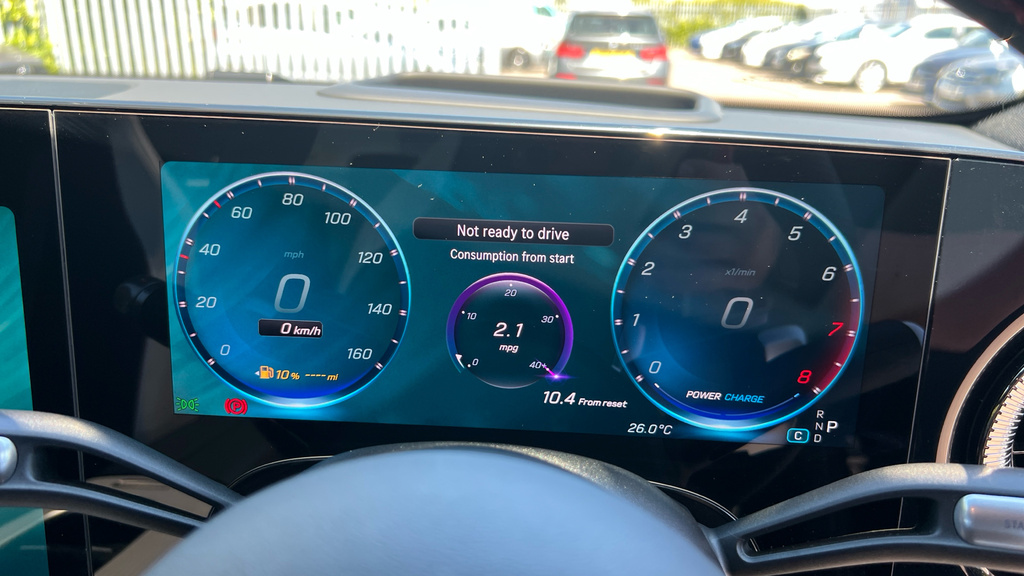 Mercedes-Benz CLA Class Cla 220D Amg Line Executive Tip #16