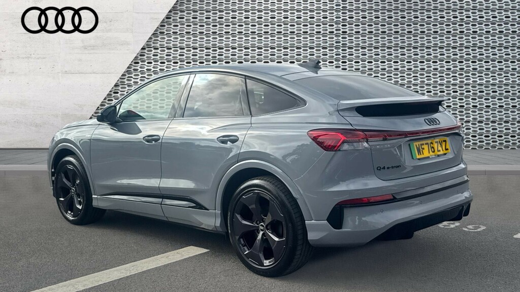 Audi Q4 E Tron Q4 210Kw Performance 82Kwh Black Edition Grey #3