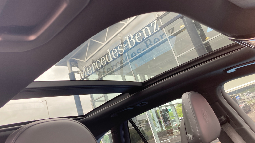 Mercedes-Benz GLC Class Glc 300 De 4Matic Amg Line Premium Plus Grey #38