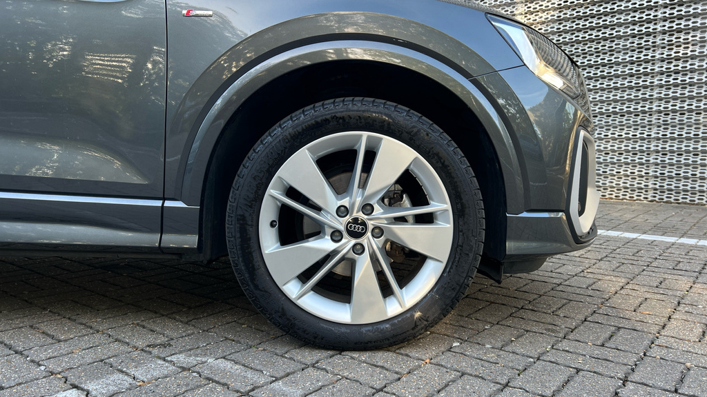 Audi Q2 Q2 35 Tfsi S Line S Tronic Grey #5