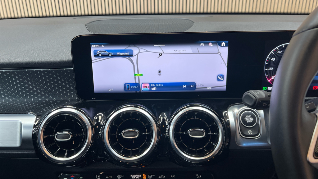 Mercedes-Benz GLB Class Glb 200 Amg Line Executive 7G-tronic Silver #36