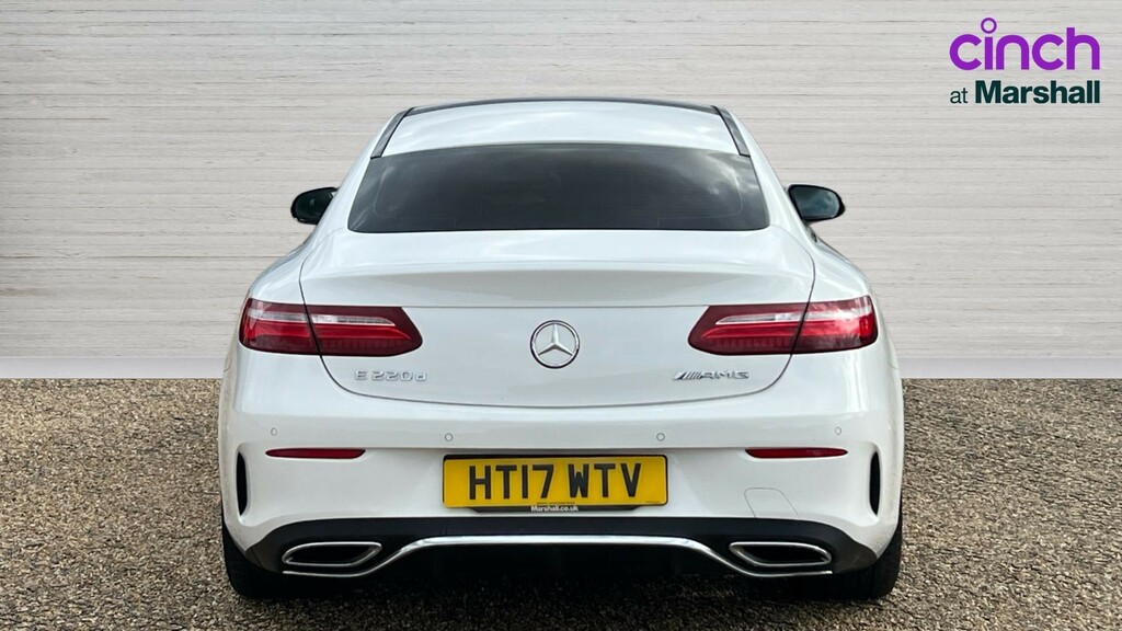 Mercedes-Benz E Class E Class E220d Amg Line Premium 9G-tronic White #4