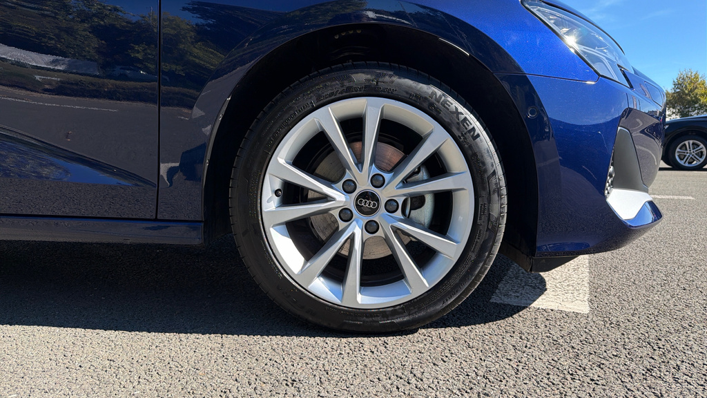 Audi A3 A3 1.5 Tfsi 116 Sport S Tronic Blue #5