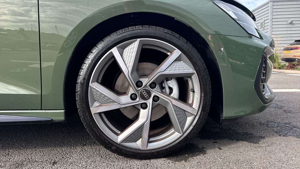 Audi A3 A3 1.5 Tfsi 150 Black Edition S Tronic Green #5