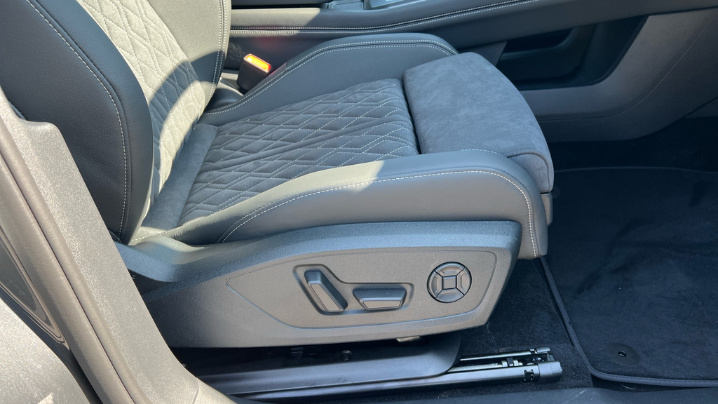 Audi Q4 E Tron S Line 40 150,00 Kw Purple #29