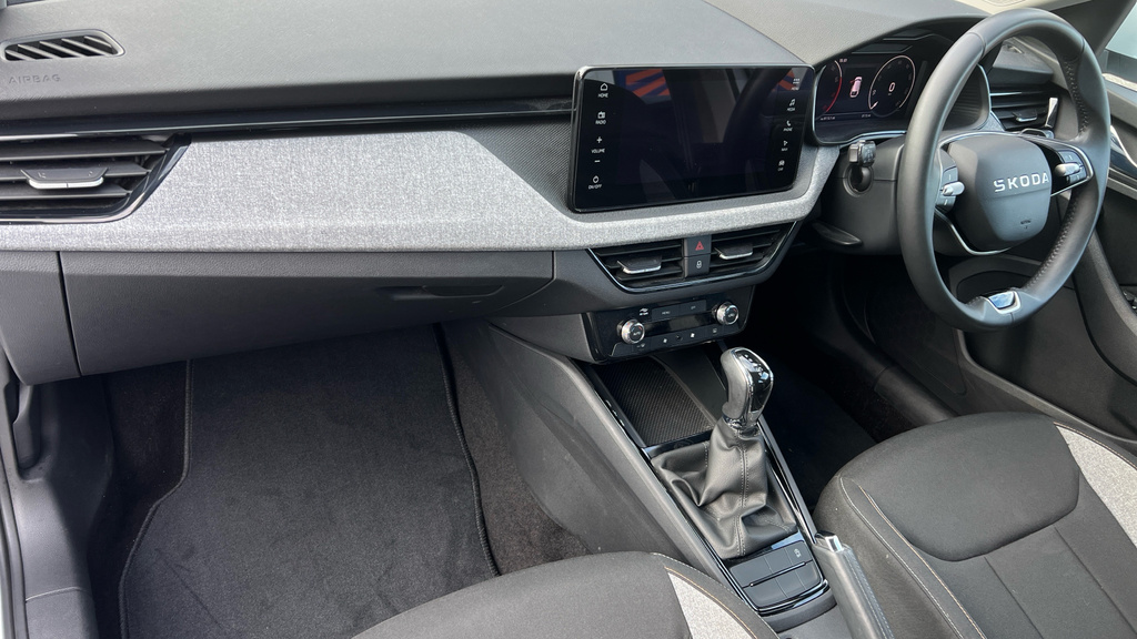 Skoda Scala Scala 1.0 Tsi 116 Se Edition Dsg White #2