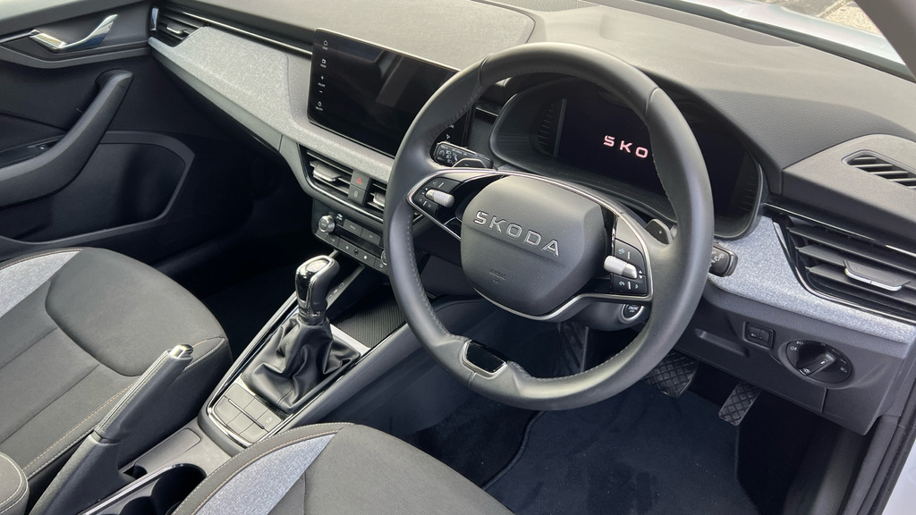 Skoda Scala Scala 1.0 Tsi 116 Se Edition Dsg White #6