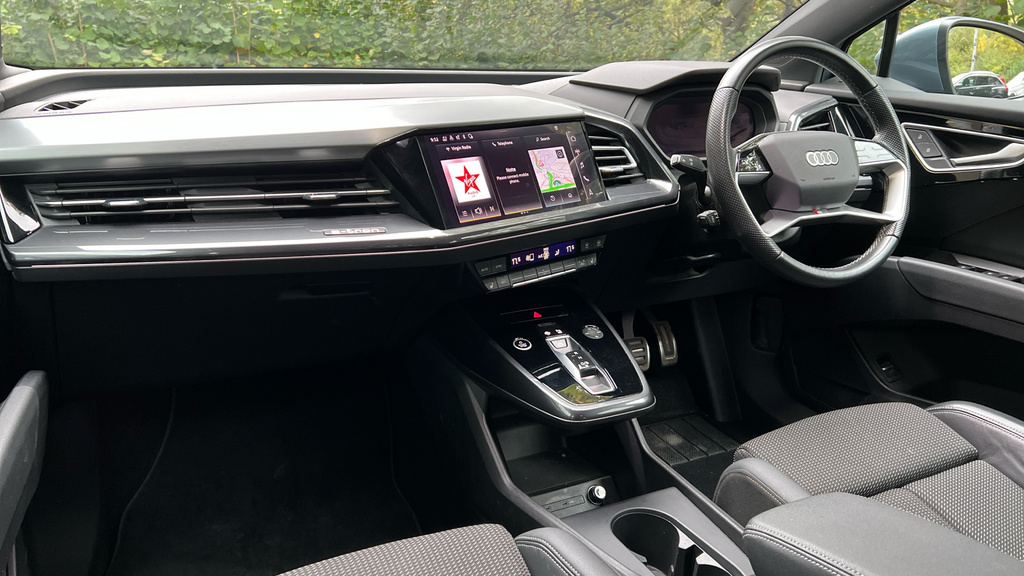Audi Q4 E Tron Q4 150Kw 40 82Kwh S Line Blue #2