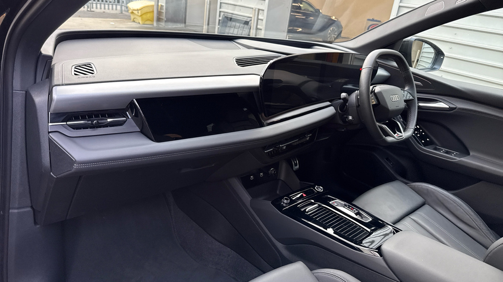 Audi Q6 E-Tron Q6 225Kw Performance 100Kwh S Line Black #2