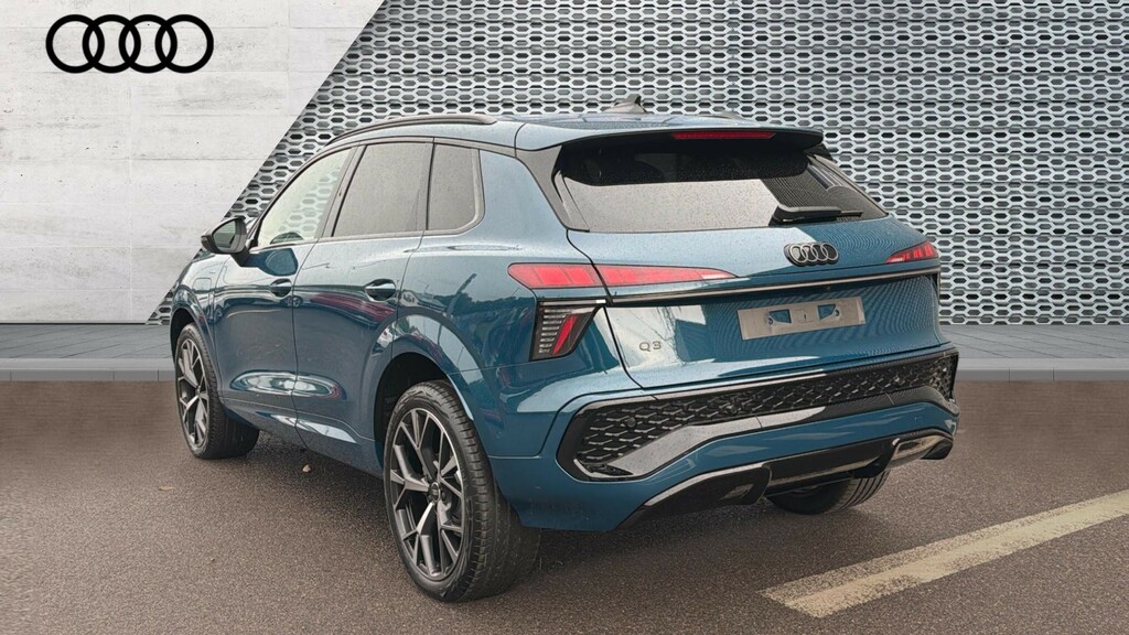 Audi Q3 Audi Q3 Suv Edition 1 E-hybrid 272 Ps S Tronic Blue #3