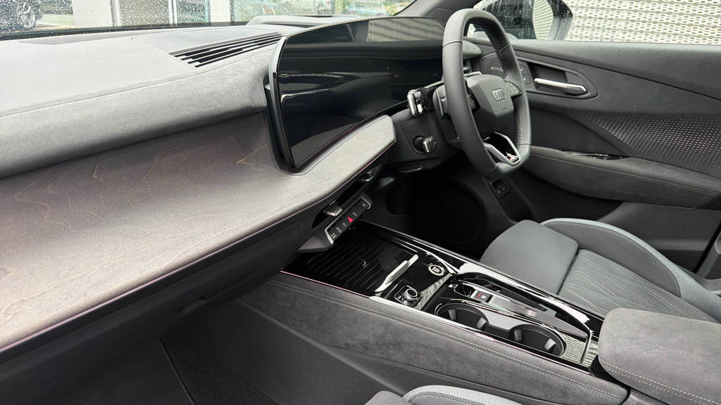 Audi Q3 Audi Q3 Suv Edition 1 E-hybrid 272 Ps S Tronic Blue #2