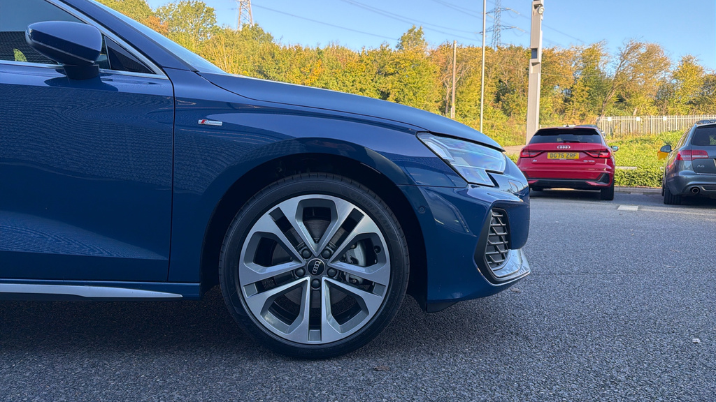Audi A3 Audi A3 Sportback S Line Tfsi E 204 Ps S Tronic Blue #5
