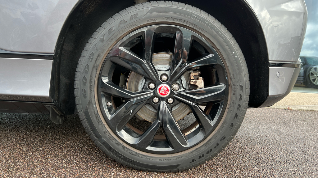Jaguar I-Pace Hse Grey #27