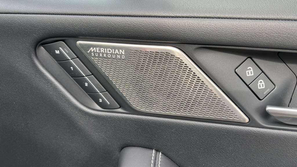 Jaguar I-Pace Hse Grey #44