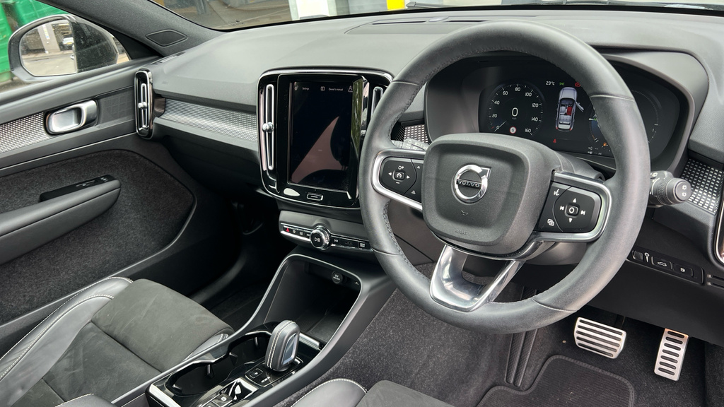 Volvo XC40 Xc40 1.5 T4 Recharge Phev R Design Blue #4