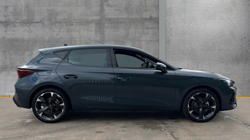 Cupra Leon Leon 1.5 Etsi 150 V1 Dsg Blue #4