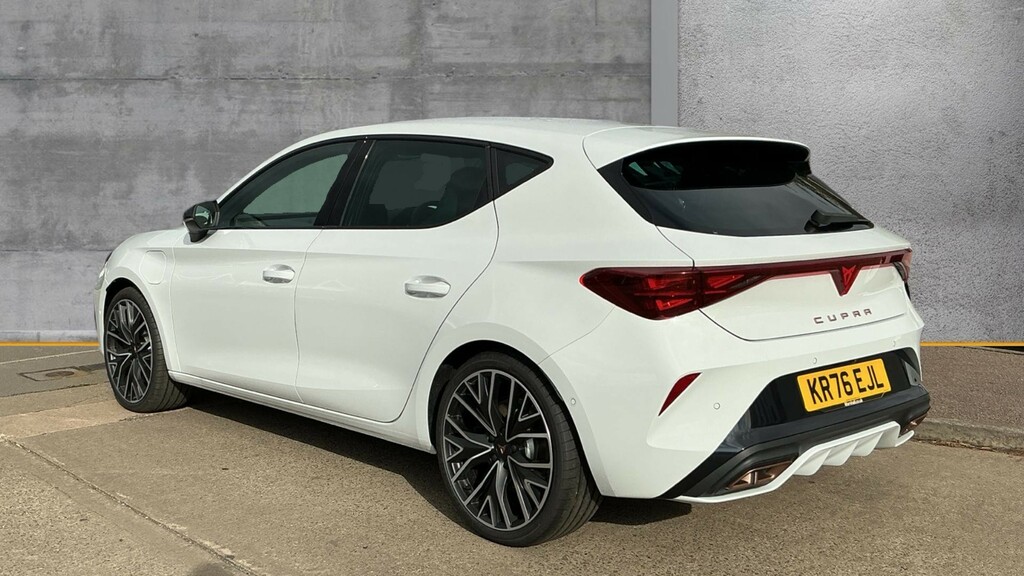 Cupra Leon Leon 1.5 Ehybrid 272 Vz2 Dsg White #3