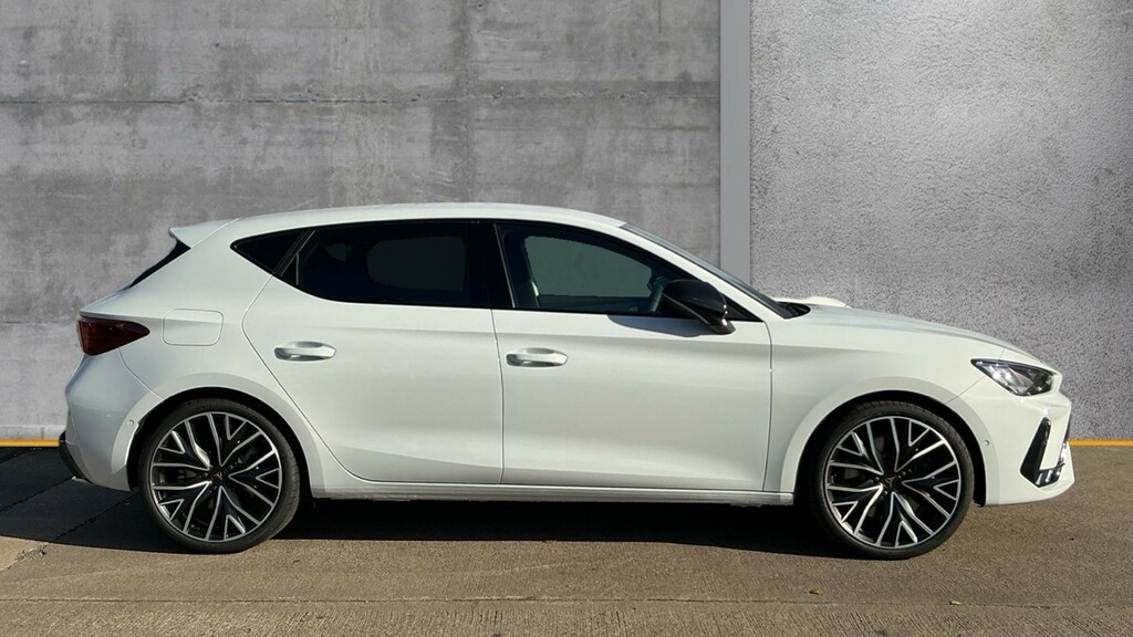 Cupra Leon Leon 1.5 Ehybrid 272 Vz2 Dsg White #4