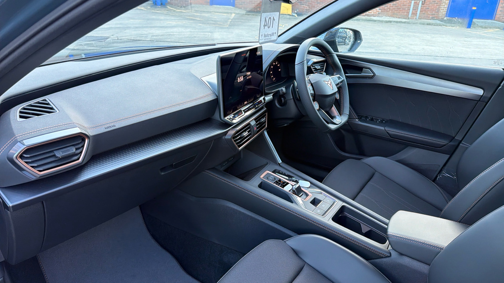 Cupra Leon Leon 1.5 Etsi 150 V1 Dsg Blue #2