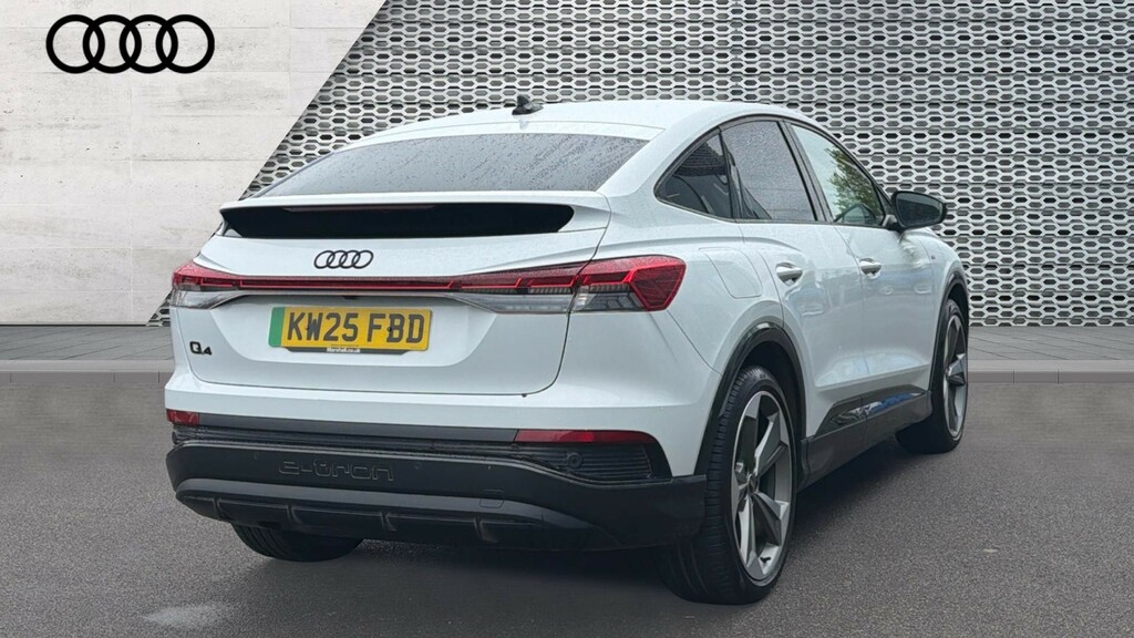 Audi Q4 E Tron 45 S Line Sportback 82Kwh 286 P Blue #8