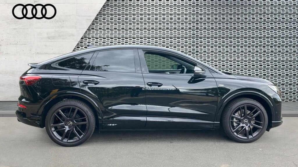 Audi Q4 E Tron Q4 210Kw Performance 82Kwh Vorsprung Black #4