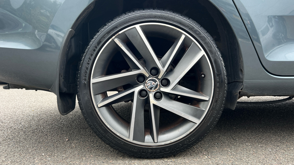Skoda Rapid Rapid 1.2 Tsi 110 Sport Grey #5