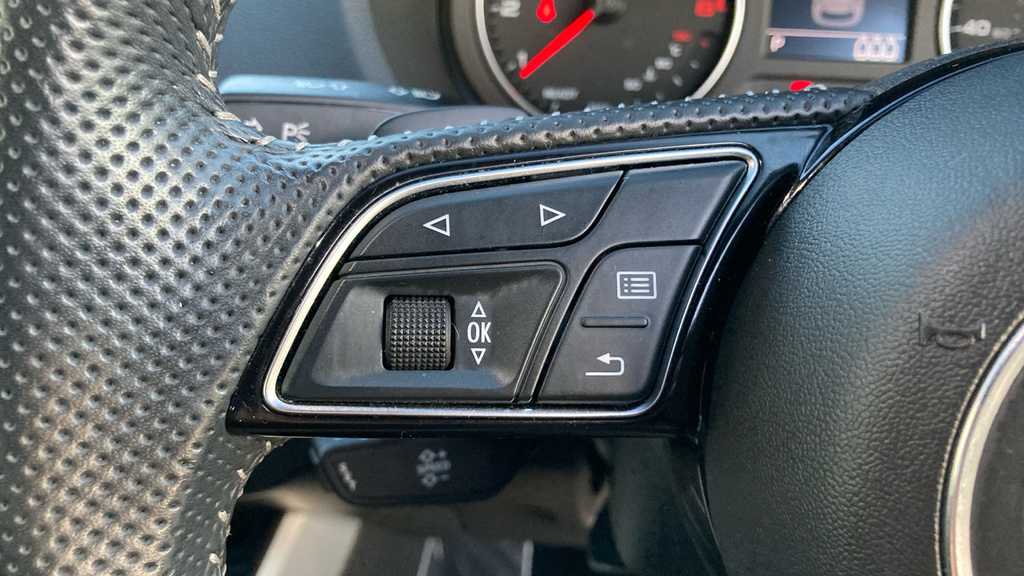 Audi Q2 35 Tfsi S Line S Tronic Black #24