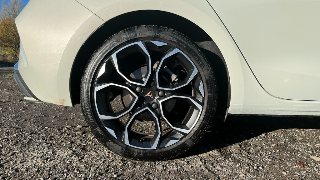 Cupra Leon Leon 1.5 Etsi 150 V1 Dsg Grey #5