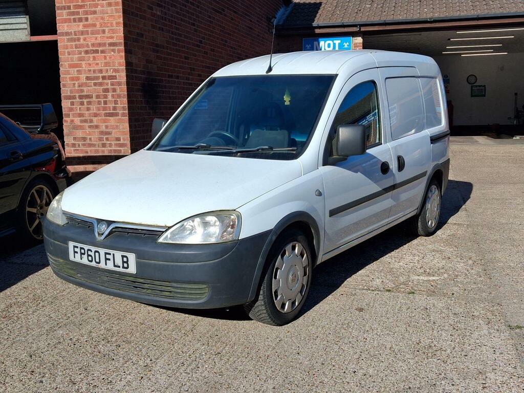 Vauxhall Combo 1.7 Cdti 2000 16V White #6