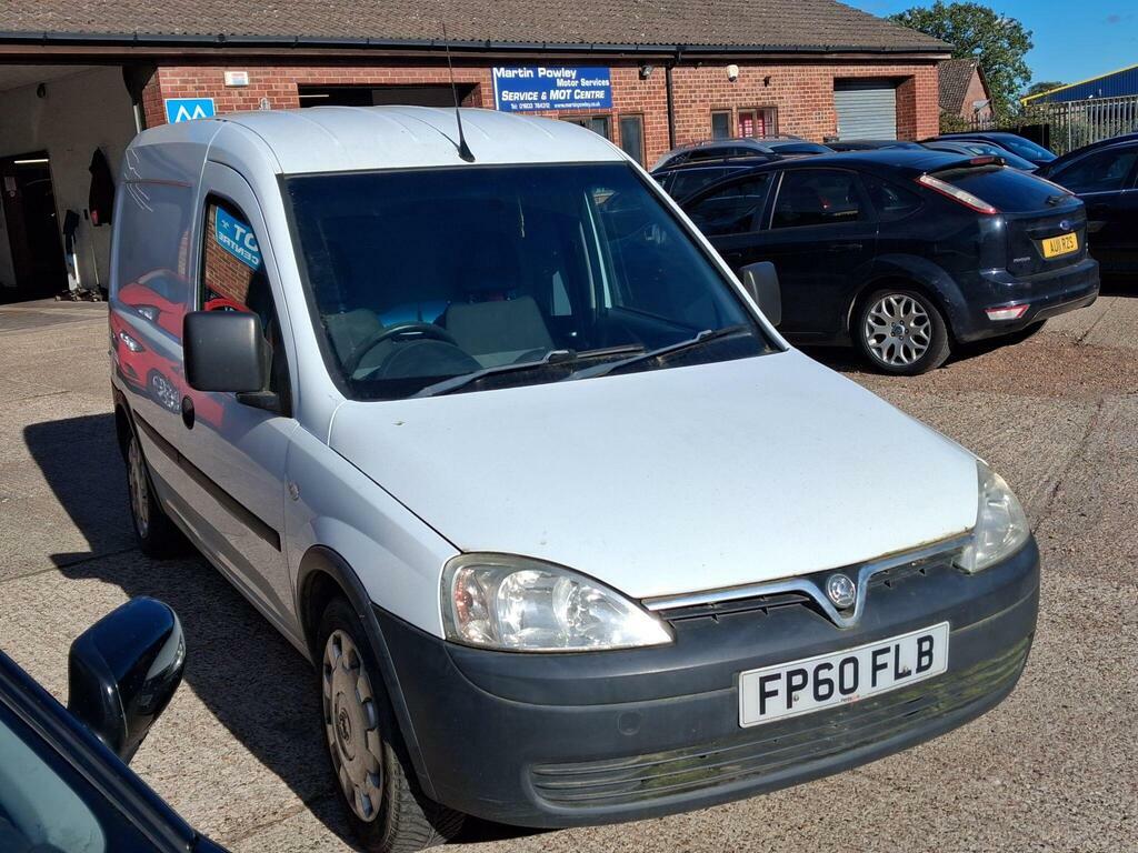 Vauxhall Combo 1.7 Cdti 2000 16V White #3